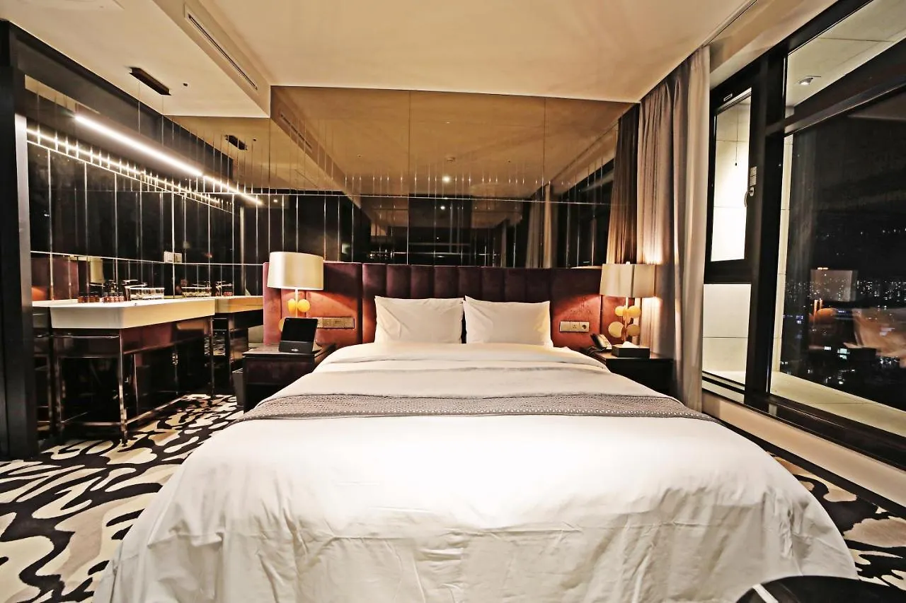 Best Louis Hamilton Hotel Gwangan Пусан