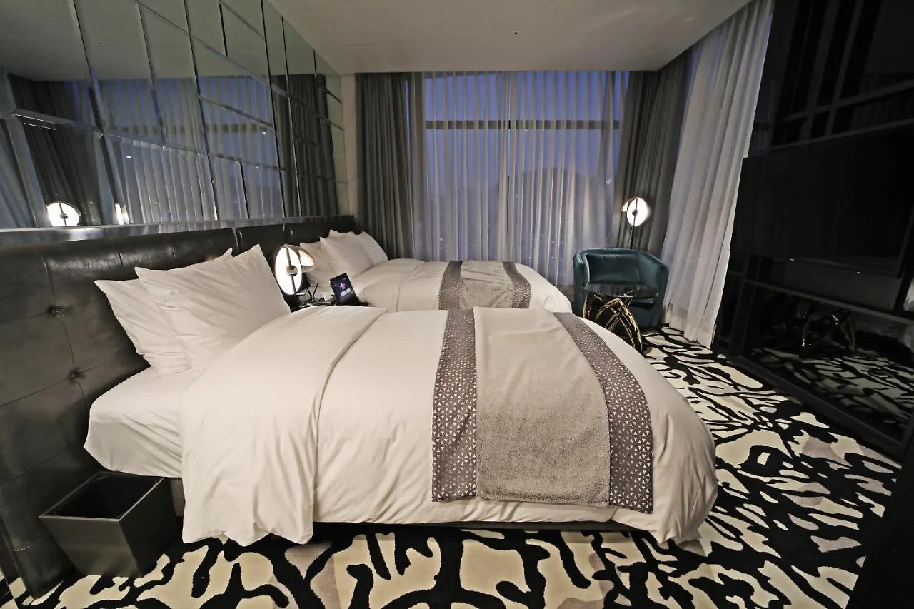 Best Louis Hamilton Hotel Gwangan Пусан 3*,